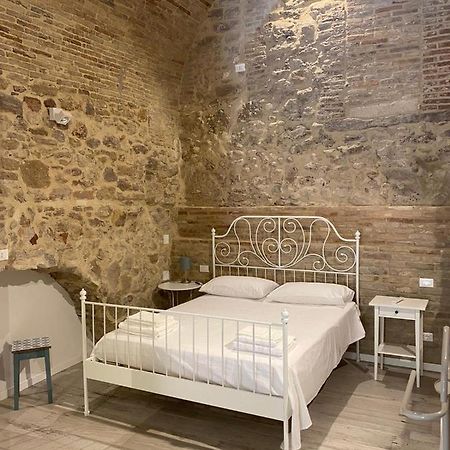 Le Volte Nel Borgo Apartment Termoli Exterior foto