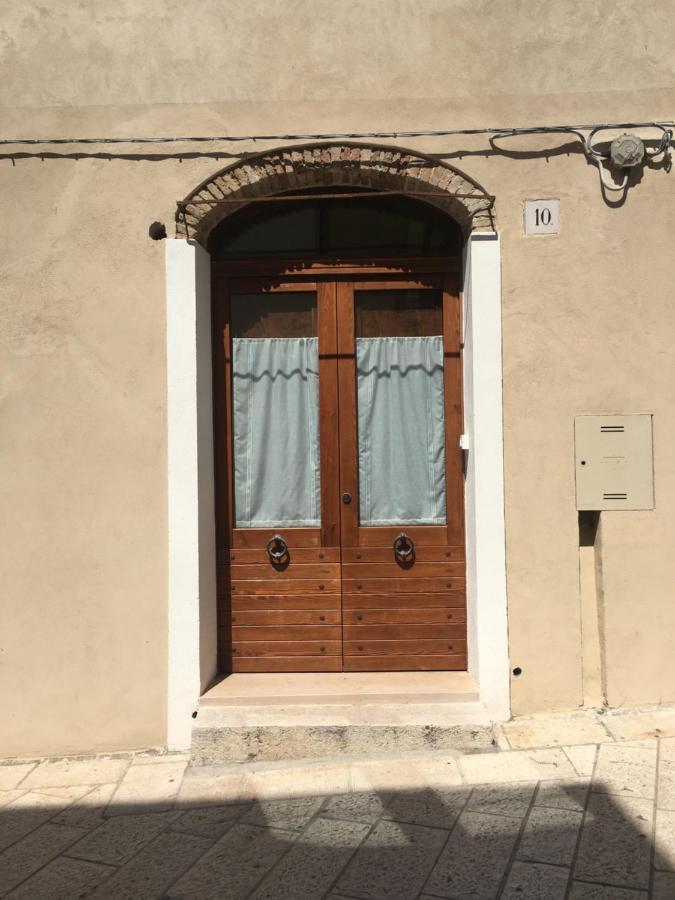 Le Volte Nel Borgo Apartment Termoli Exterior foto